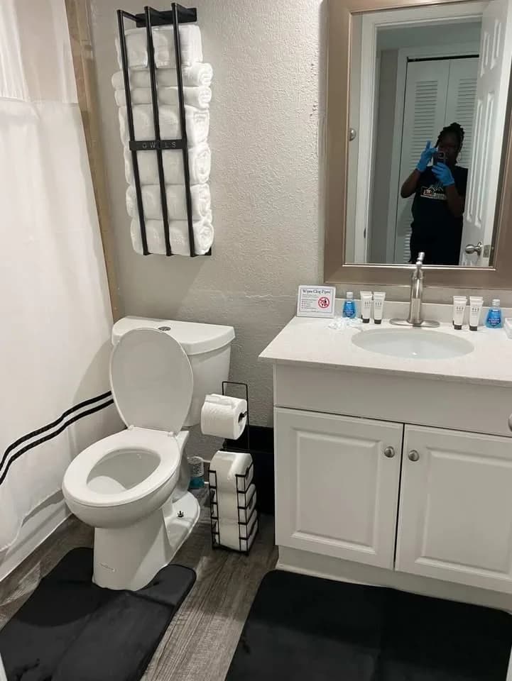 Sparkling clean bathroom staged by Pristine Cleaning Gurus