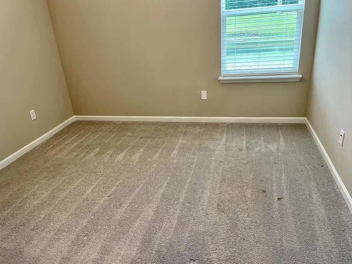 Bedroom after move-out cleaning by Pristine Cleaning Gurus