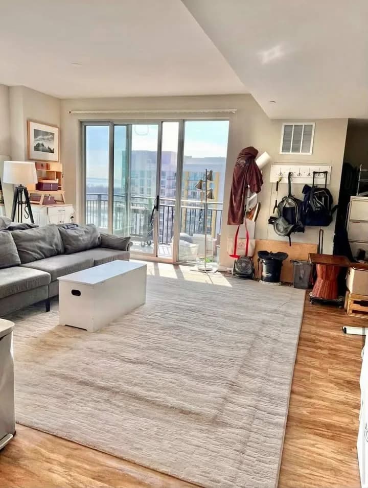 Clean apartment after professional apartment cleaning in Jacksonville FL