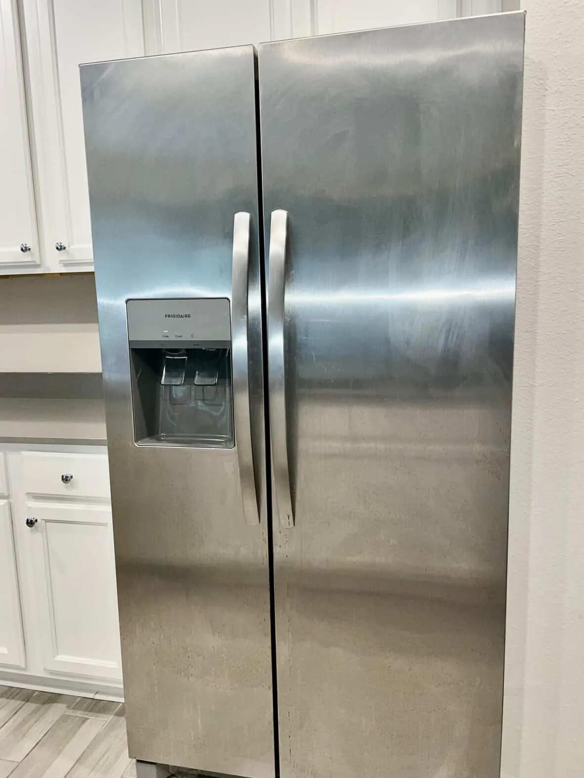 Refrigerator Exterior before cleaning